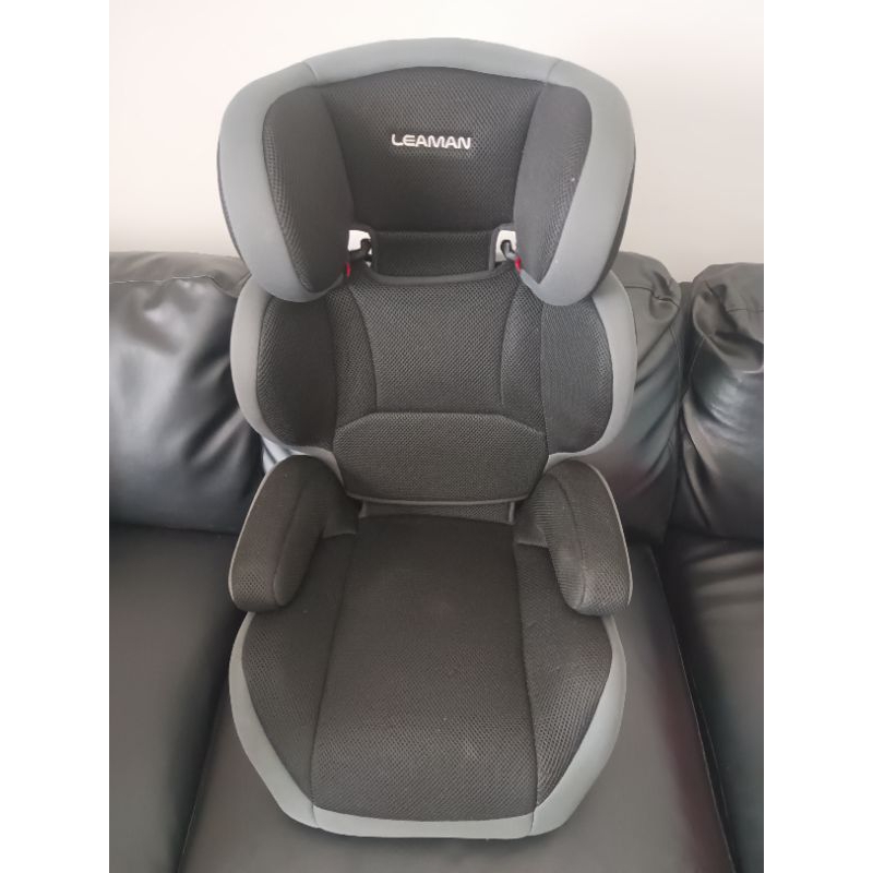 Leaman booster seat สำหรับเด็กอายุ 2-12 ปี                                    Baby car seat รองรับน้ำหนัก 12-36 กิโลกรัม