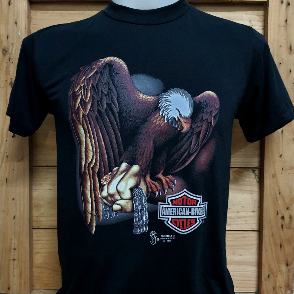 เสื้อ3dฮาเลย์นกเกาะแขนกำโซ่ ผ้าบางไม่มีตะเข็บข้างชายเย็บเดี่ยว คอกลมสีดำ ผู้ชาย ผู้หญิง