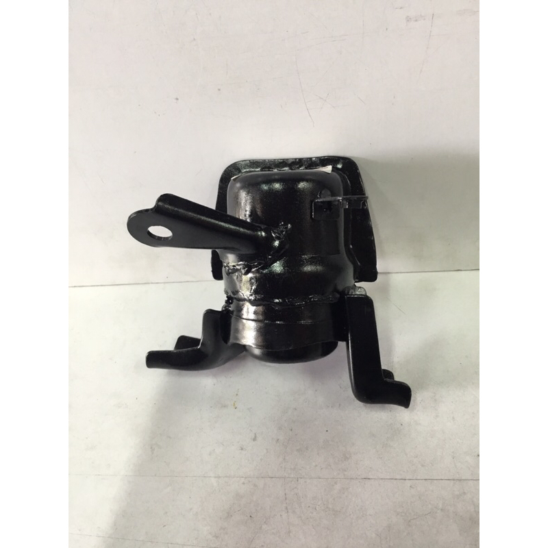 ยางแท่นเครื่องข้างขวา ALTIS 1.6,1.8 ปี08-13(เกียร์ธรรมดา)12305-0D130)ไม่มีมิเนียม