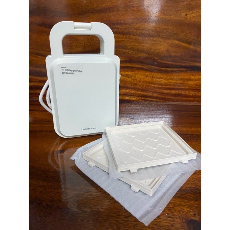 LocknLock เครื่องทำแซนวิช และ วาฟเฟิล Sanwich Maker รุ่น EJB126IVY (มือสอง)