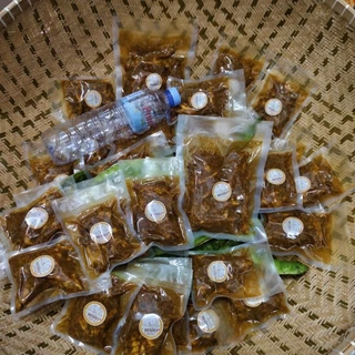 น้ำพริกไตปลา 50-100 กรัม พร้อมกิน ปลาชิ้นใหญ่ จัดจ้านเครื่องแกง ไม่มีสารกันบูด ไม่ใส่กั*ญ ทำใหม่ทุกวัน