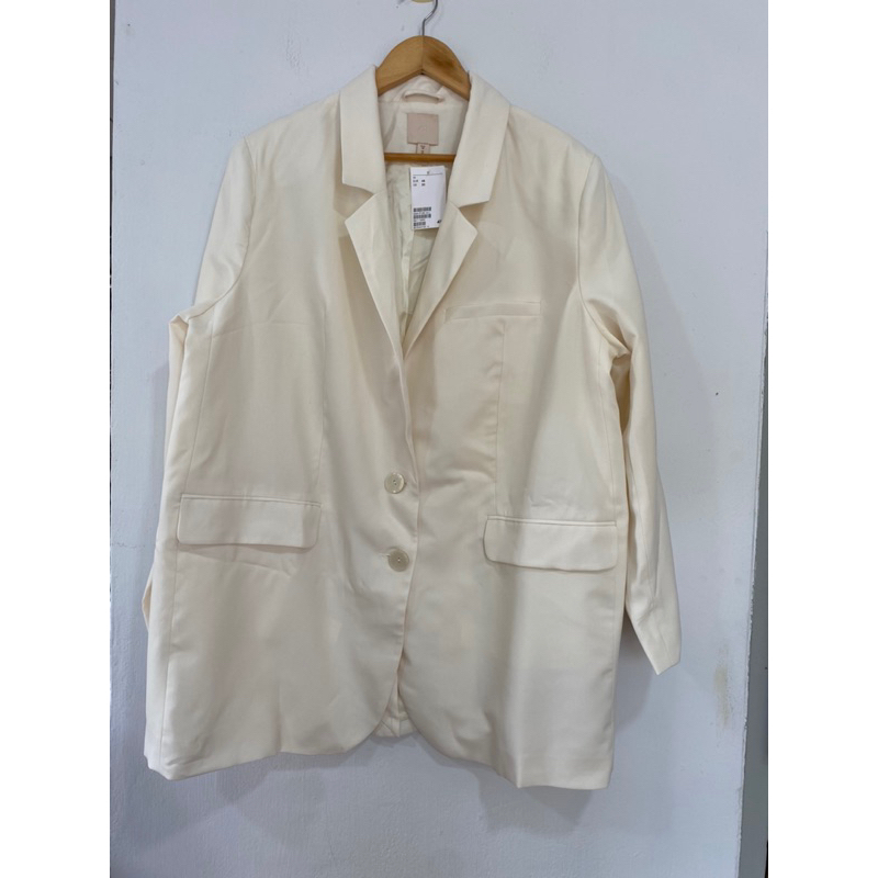 ของใหม่ *มีรอยด่างเล็กๆ* H&M Blazer ไซส์ EUR48 อกหน้าผ้า 52 นิ้ว ของแท้