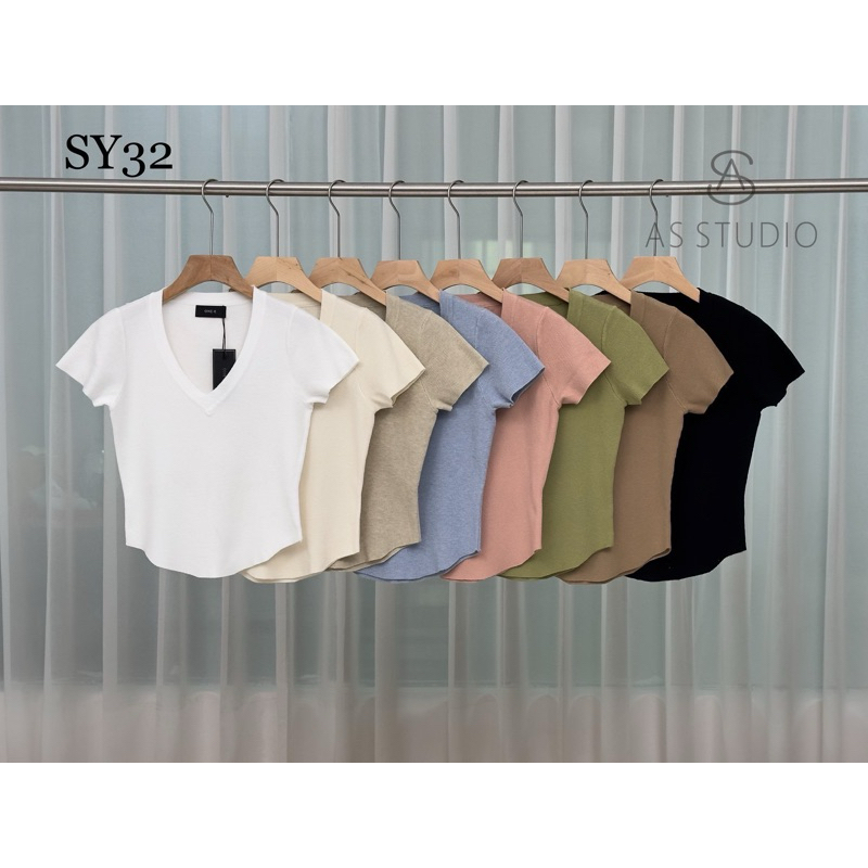 ONE-K เสื้อยืดไหมพรมทรงเข้ารูปคอวีเอวเว้า