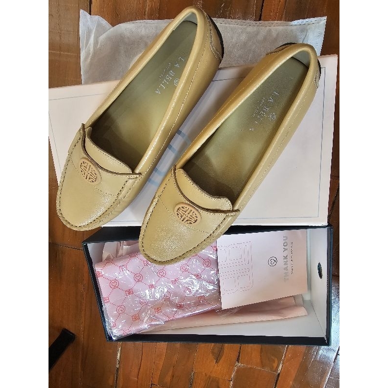 💥💥ราคาพิเศษมือสองใช้ครั้งเดียวLA-BELLA สีAPRICOT#Size36(ราคาเต็ม 2,990 บ.) หนังดี นุ่มมาก