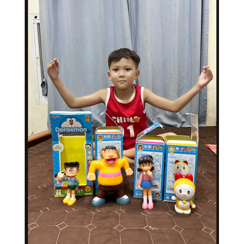 ตุ๊กตา doraemon ชิซูกะ โนบิตะ ซูเนโอะ ไจแอนท์ โดเรมี่ โดราเอมอน