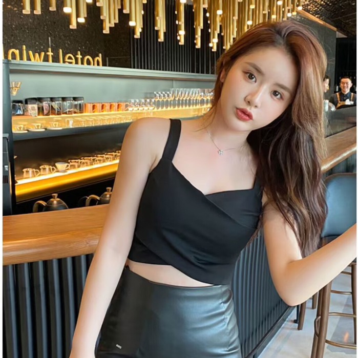 aililai1688 ใหม่🎉 เสื้อกล้ามสายเดี่ยว ครอป ตัวท๊อป สวยเรียบ luxuryสุดๆไปเลยจ๊ะแม๊สาวๆไม่ควรพลาดนะจ๊ะ