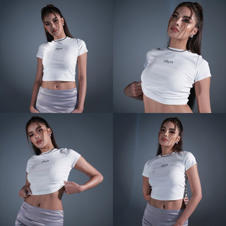 Atipashop - ATIPA TOP SIGNATURE เสื้อยืดแขนสั้น คอกลม สกรีนลาย