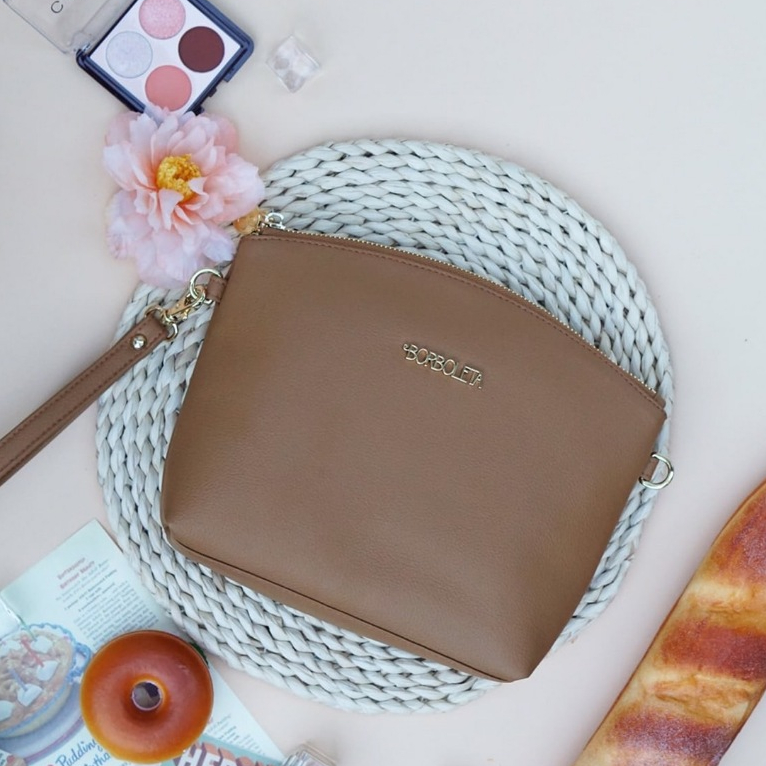 Lily Clutch Size :M ( กระเป๋าคลัทซ์ รุ่น ลิลลี่ ไซส์ เอ็ม )