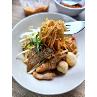 ซอสก๋วยเตี๋ยวแห้ง 250ml.บองนัวแม่ส่าห์ ทำผัดซีอิ้วได้อร่อย มีอย.GMP