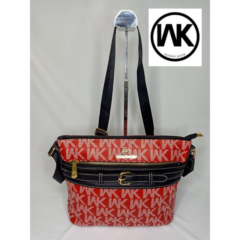 กระเป๋าสะพาย WENDY KEEN