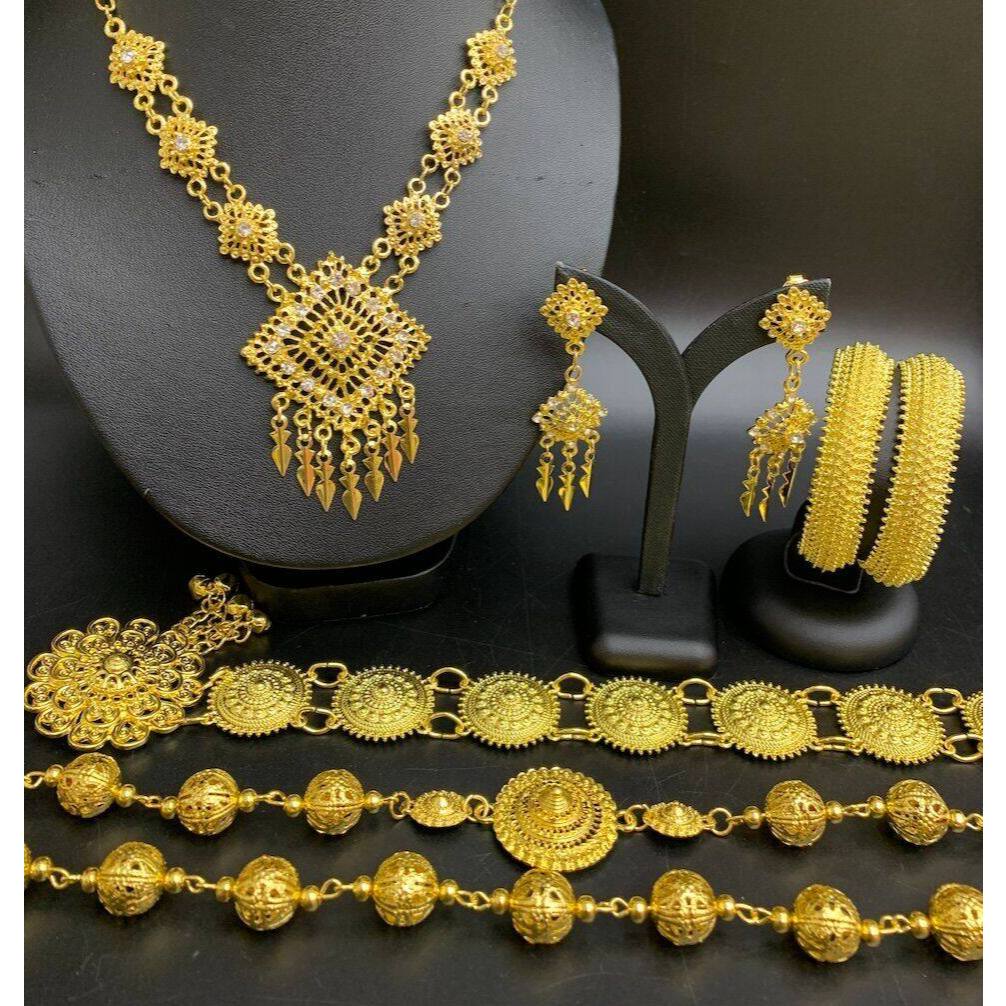 Vintage Jewelry ชุดเครื่องประดับไทย สร้อยคอ ต่างหูคลิป เข็มขัดหัวเข็มขัด สร้อยสังวาลย์