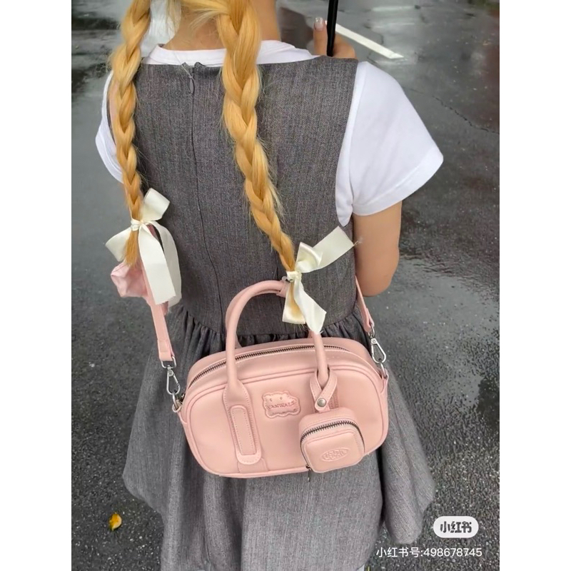 พร้อมส่ง Vanwalk กระเป๋าถือ🍪 คอล lucky house + สาย crossbody/pounch★ (ใช้โค้ดลด 30% max 1,000) จากช็อปแท้ 💯