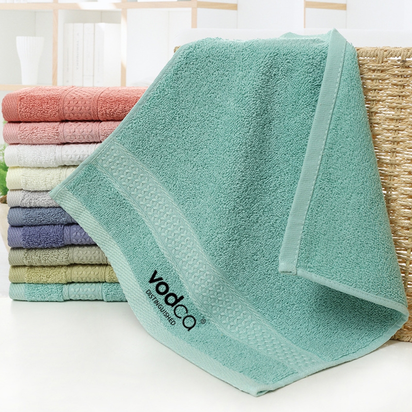 Feiyana-ผ้าเช็ดหน้า ปักโลโก้Vodca ขนาดเล็ก (ขนาด35*35 cm), MS-A1