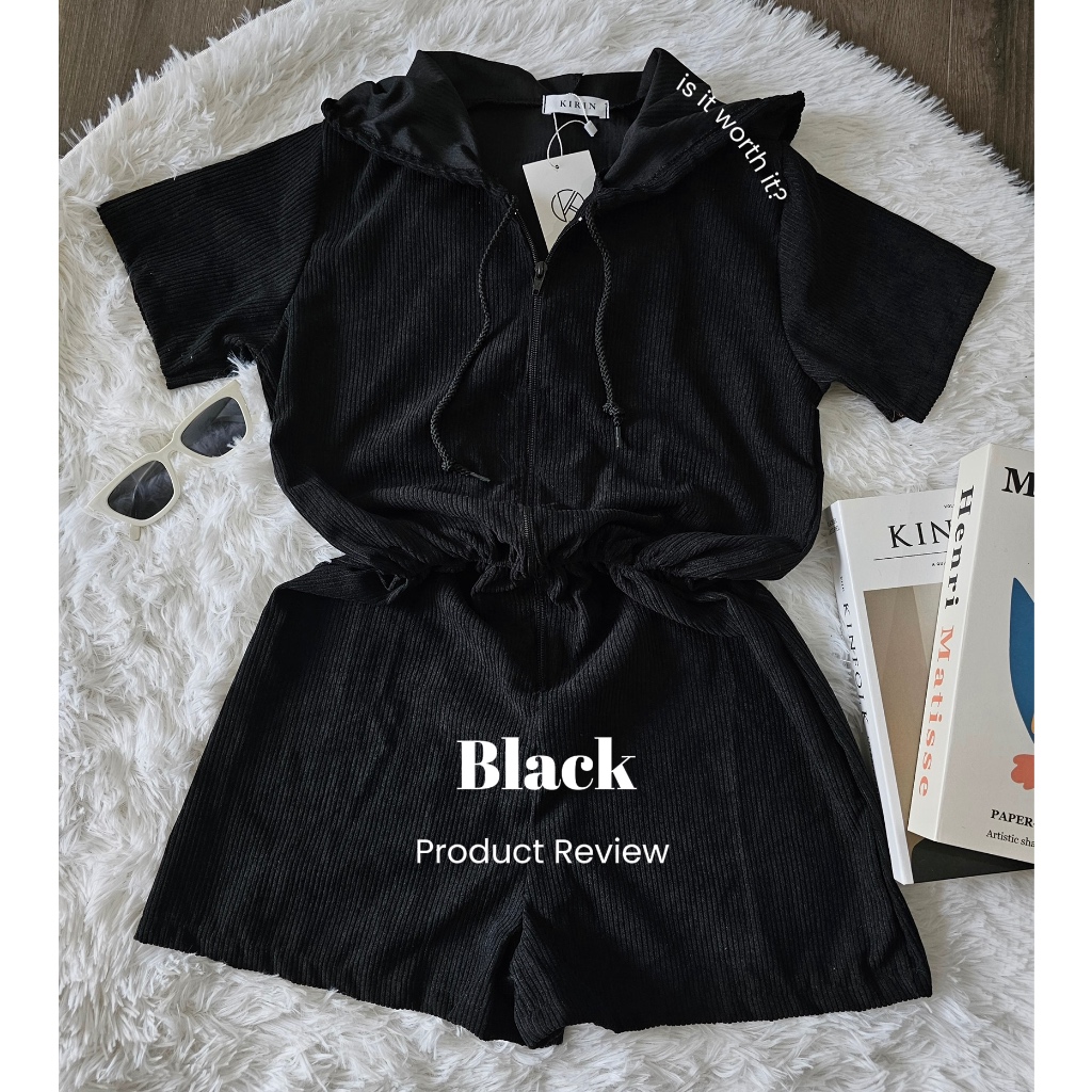 Hoody Jumpsuit จั้มสูทขาสั้น มีฮู้ด ซิปหน้ายาว ผ้าลูกฟูก ฮู้ดเชือกรูดได้ น่ารัก สินค้าพร้อมส่ง