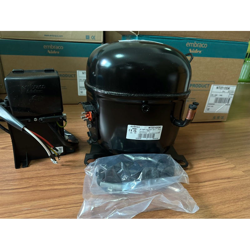 คอมเพรสเซอร์ เอ็มบราโก รุ่นNT2212GK ,1.5HP,220V,Compressor Embraco NT2212GK