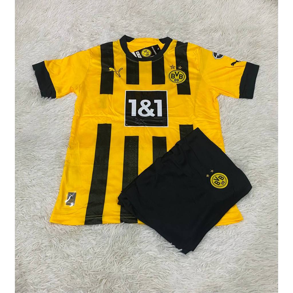 ชุดกีฬา BVB23 รุ่นใหม่ล่าสุด 2022-23 เนื้อผ้าใส่สบาย (มีเสื้อ + กางเกง)