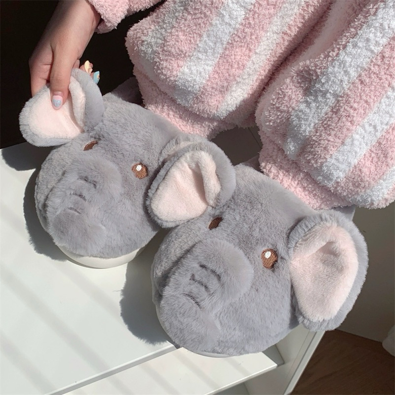 WP42 - Dumbo Dumbo Slipper - รองเท้า￼ใส่ในบ้าน รองเท้าสลิปเปอร์