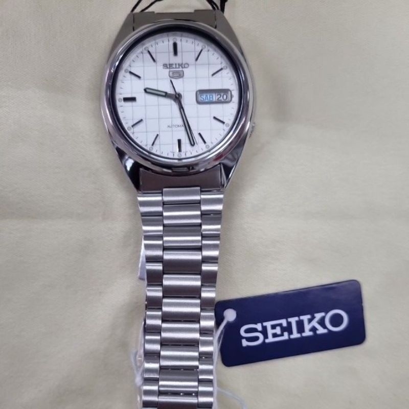 SEIKO_SNKK71 นาฬิกาข้อมือชาย หน้าปัดขาวลายตาราง สีเงิน Automatic