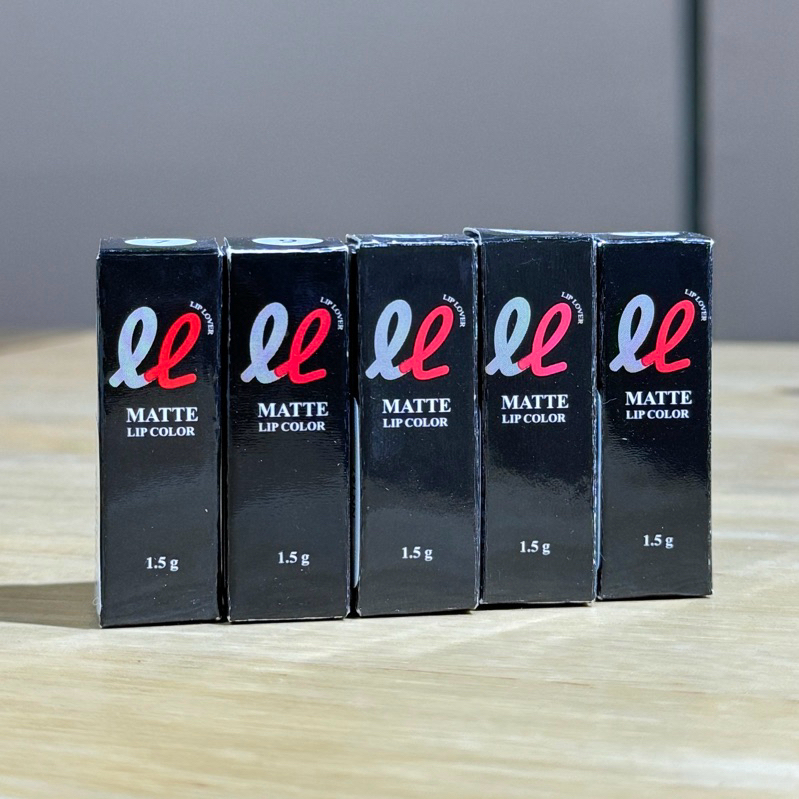 ลิปจิ๋ว ลิปเลิฟเวอร์ LIP LOVER MATT LIP COLOR 1.5 g.