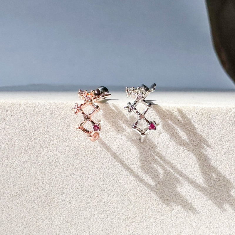 จิวต่างหูเกาหลี More Than Piercing: A293 Honeycomb Half Ring