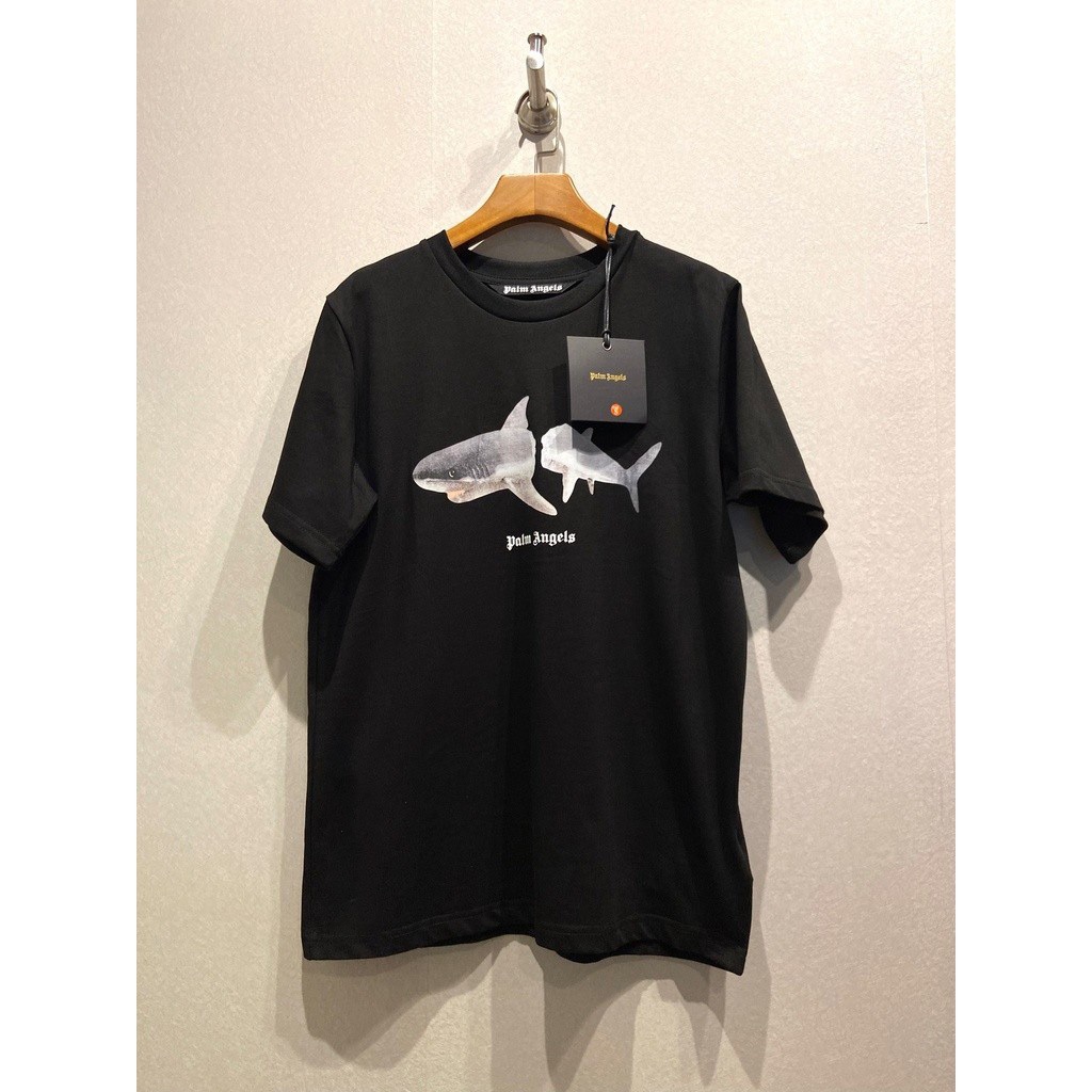 【HOT】 เสื้อยืด Palm Angels Shark print T-shirt การันตีความเหมือนที่สุดให้เลยถ่ายสดจากสินค้าจริง เสื้อยืดผู้ชาย Unisex