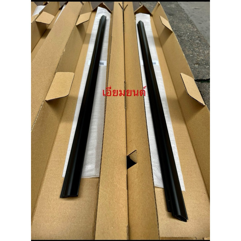 (Jazz GE อ่านด้วย) ยางขอบกระจก ยางรีดน้ำ คิ้วประตู แท้ศูนย์ 4เส้น หน้า L+R หลัง L+R 1คันรถ Honda Jazz GE 2008-2013 - รูปที่ 2