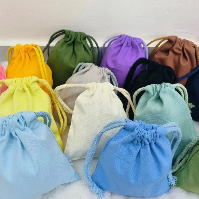 ✅ขายปลีก-ส่ง✅ถุงผ้าหูรูด กระเป๋าผ้าฝ้าย ใส่ของจิปาถะ เนื้อผ้าหนาดี มี 20 สี 4 ขนาด พร้อมส่ง