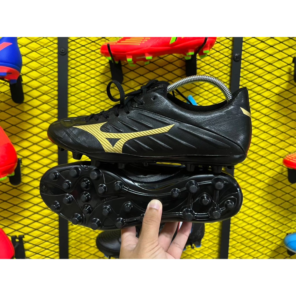 รองเท้าฟุตบอลมือสอง Mizuno ไซส์270/42