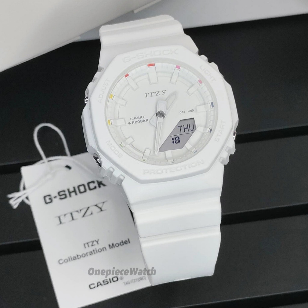Casio G-Shock Mini Limited Edition นาฬิกาข้อมือผู้หญิง สายเรซิน รุ่น GMA-P2100IT-7A - สีขาว