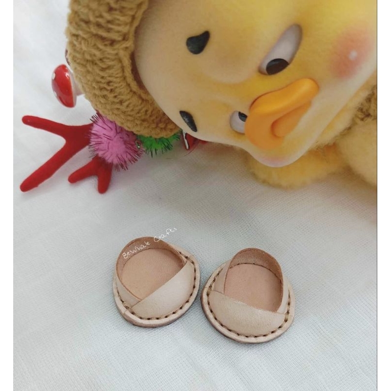 รองเท้า Upset duck เป็ดหน้าบึ้ง