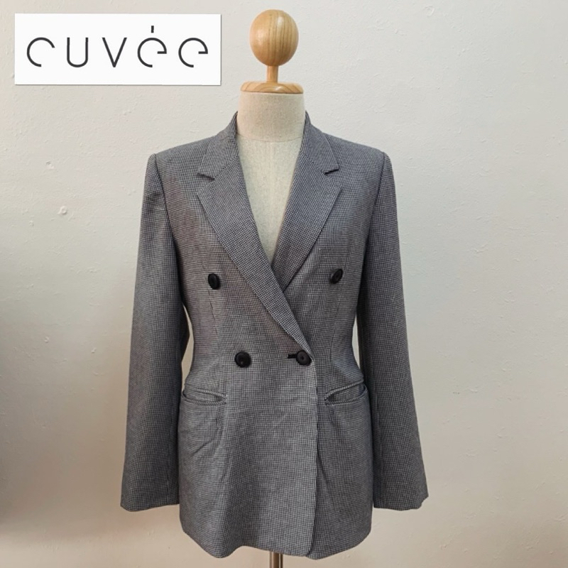 สูทผู้หญิง CUVEE Sz.55 MADE IN KOREA ลายตารางเล็ก สีดำขาว กระดุมเสื้อ 4 เม็ด กระดุมแขน 4 เม็ด