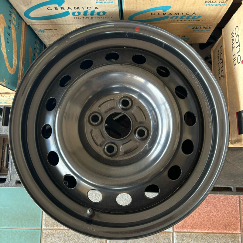 ล้อกระทะ SUZUKI ของแท้จากศูนย์ ถอดป้ายแดง ขอบ 15"x5.5 4รู100 (มีตำหนิ-มีบุบข้าง-ขายตามสภาพ)