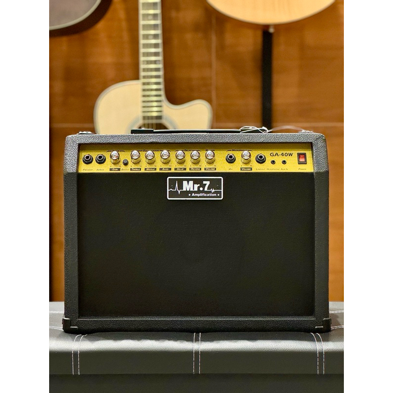 ตู้แอมป์กีต้าร์ Mr.7 รุ่น GA-40W ขนาด 40วัตต์ มีเอฟเฟคเสียงแตก ดีเลย์ รีเวิร์บ