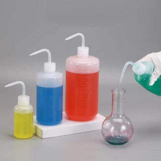 ขวดบีบพลาสติกหัวโค้ง กระบอกฉีดน้ำ ขวดรดน้ำ กระบอกฉีดน้ำ ขวดบีบ ขนาด 250 ml 500 ml 1000 ml