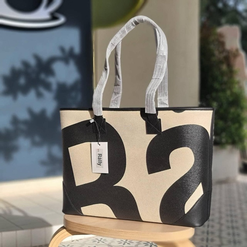 พร้อมส่ง ไม่แกะกล่อง Rally Tote Bag - กระเป๋าทรง Tote Bag