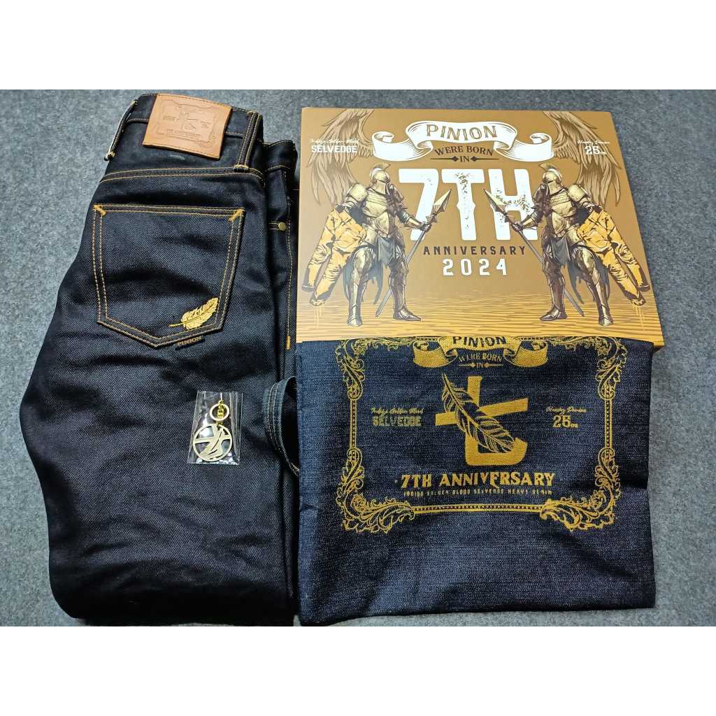 กางเกงยีนส์ Pinion Denim รุ่นครบรอบ 7 ปี 25oz กระบอกกลาง  เอว 32