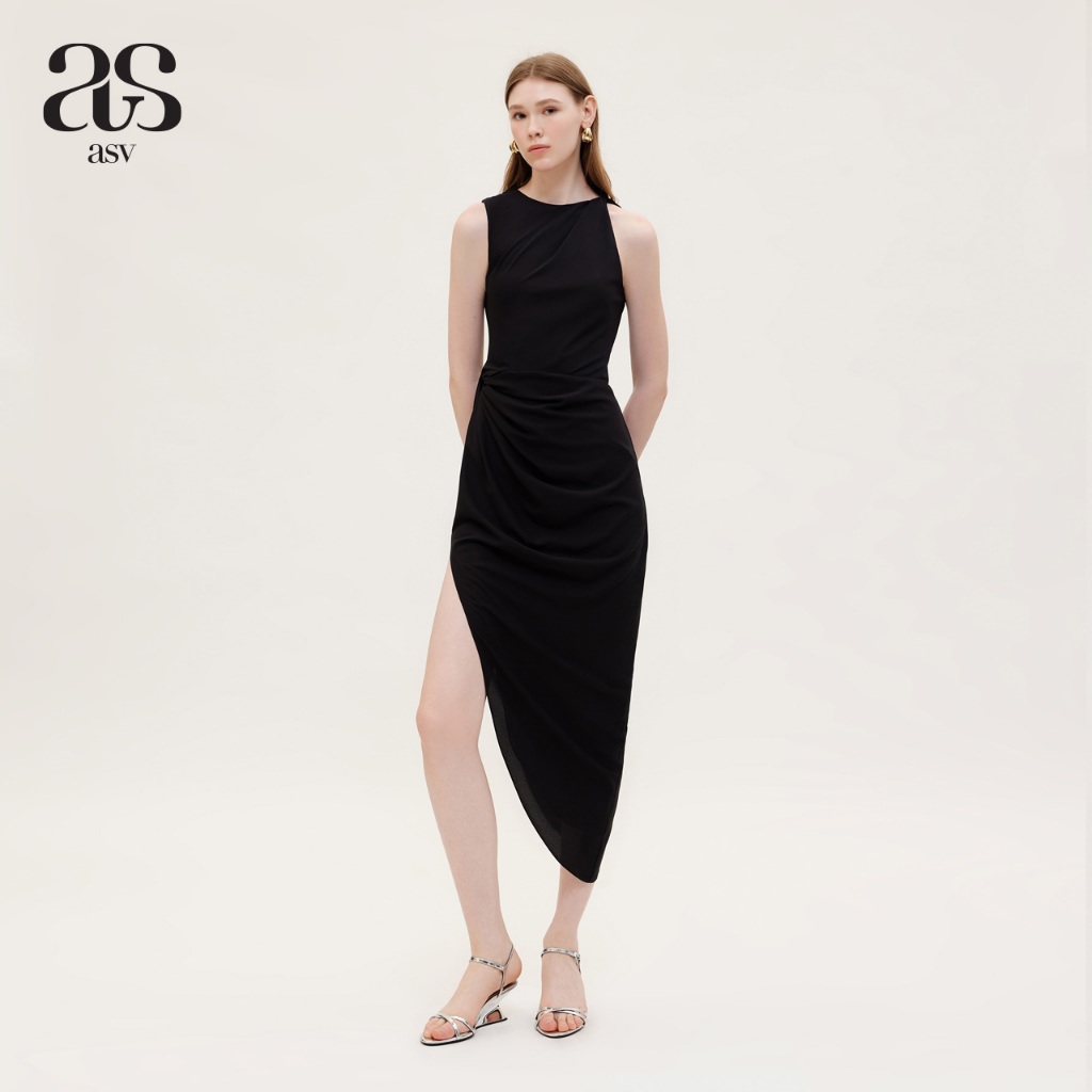 [asv ss24] Kimber Asymmetrical Dress เดรสผู้หญิง ทรงอสมมาตร แขนกุด แต่งแขนเสื้อบิดเกลียว แต่งจับเดรปด้านข้าง