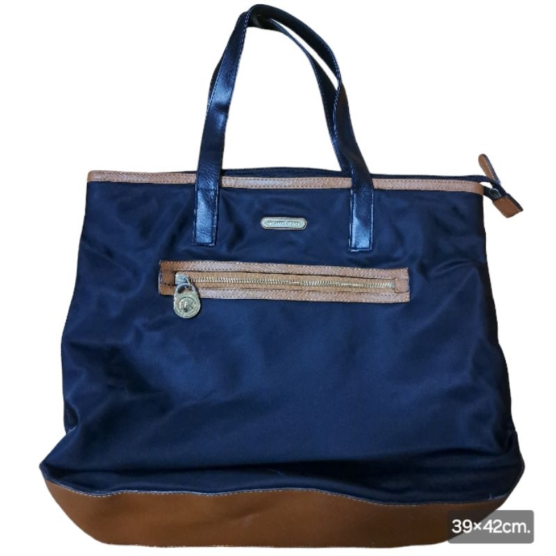 กระเป๋า Michael Kors Nylon tote bag มือสอง
