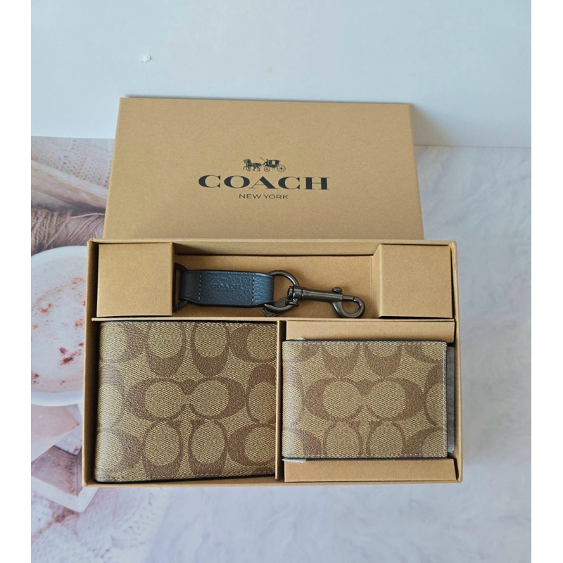 ✴️แท้ 💯% BOXED COMPACT ID WALLET GIFT SET F37885/F37944/F41346