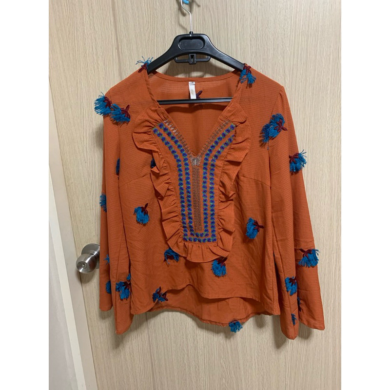 เสื้อสตรี งานป้าย Jariya