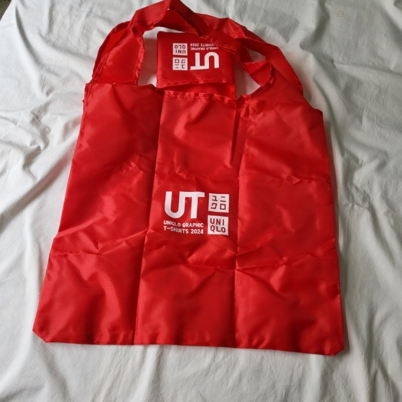 Uniqlo UT graphic T-Shirt 2024 tote bag กระเป๋าผ้า ถุงผ้า
