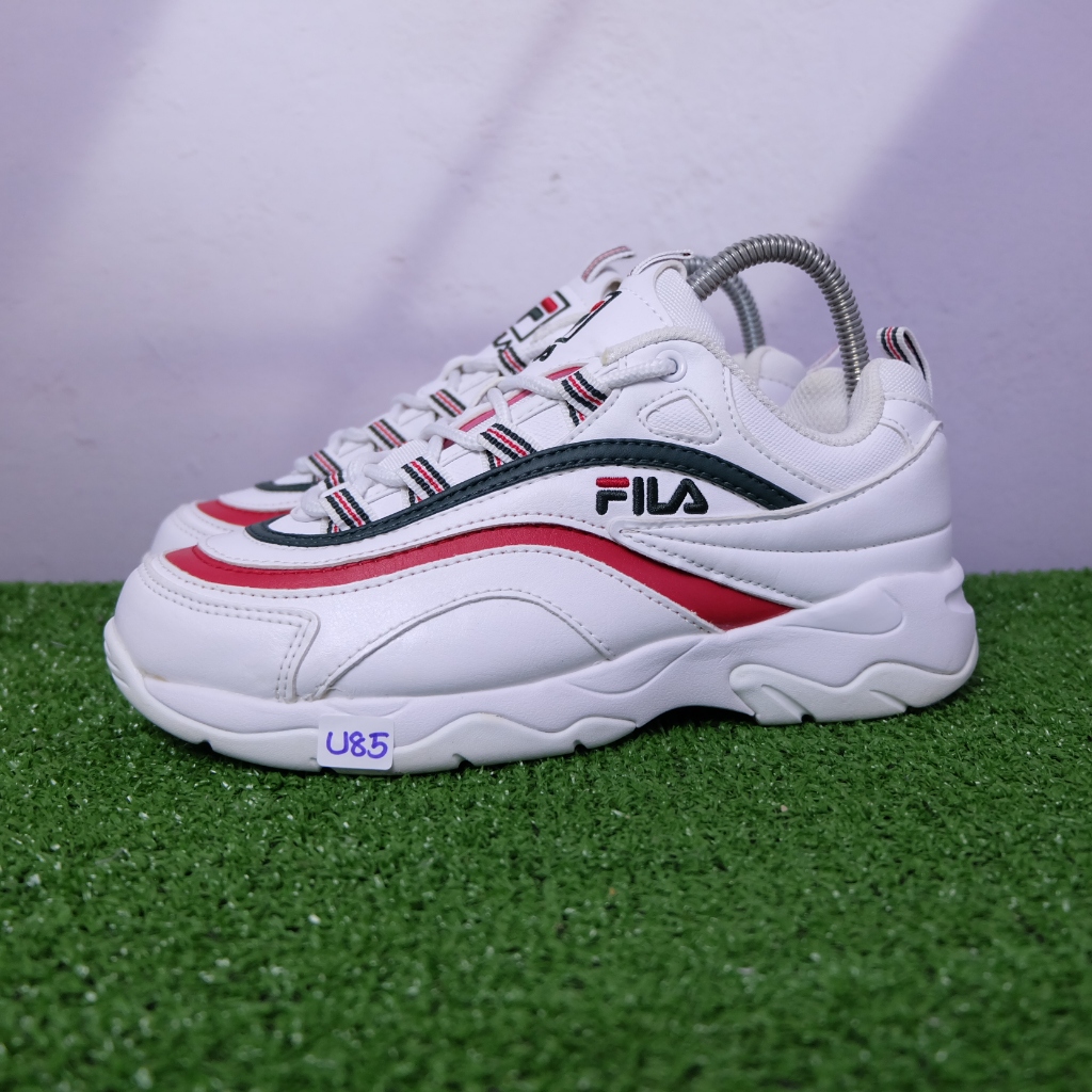 (38/24 cm) Fila Ray Disruptor สภาพสวยใหม่มาก ฟีล่ามือ2ของแท้💯 รองเท้าผ้าใบเกาหลีผู้หญิง