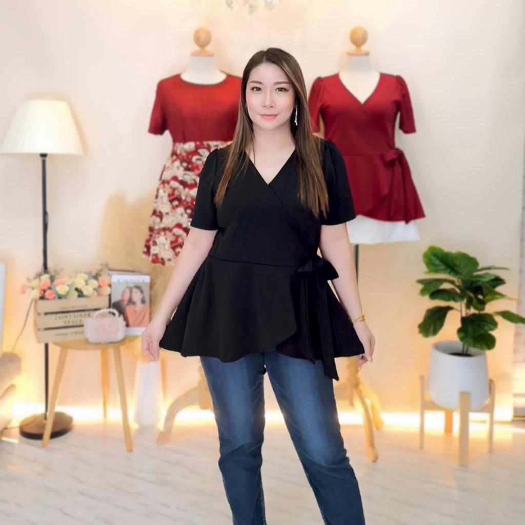 ✨ANNNEW✨ XL- 5XL เสื้อผ้ายืดมูลเวฟผูกโบว์ข้างอกไขว้ 2569C