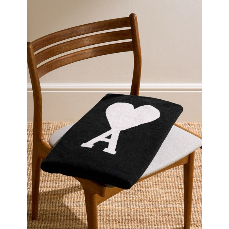 Ami Paris Logo Cotton Towel ของแท้