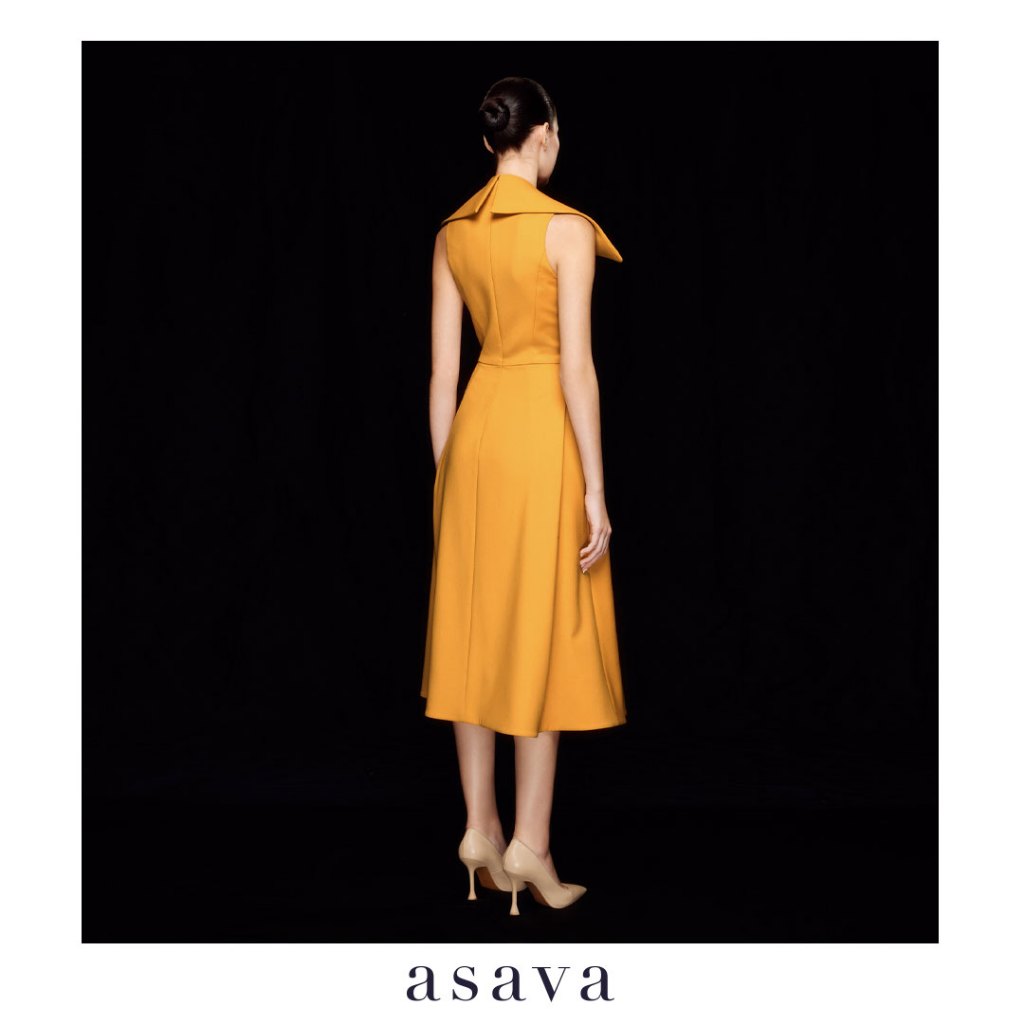 [asava ss24] Asava Oversized Lapel Dress เดรสผู้หญิง ทรงเอ แขนกุด แต่งดีเทลปกใหญ่ คอสี่เหลี่ยมคางหมู กระเป๋าข้าง ซิปหลัง