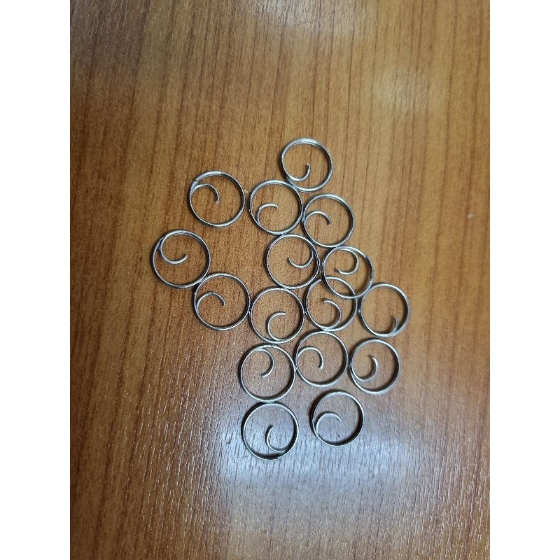 ห่วงกระดุมนักศึกษา ห่วงตัวG. ใส่ง่าย ไม่เจ็บนิ้ว 20ห่วง15บาท