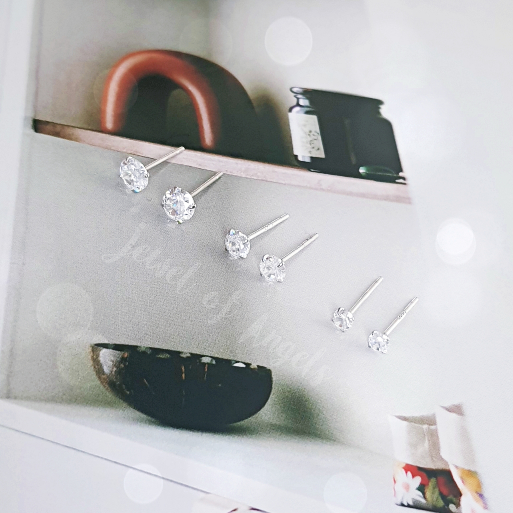 ต่างหูเงินแท้ทั้งชิ้น S925 รุ่น Sparkle ต่างหูก้านเสียบ เพชรCZกลม สีเงิน 3mm 4mm 5mm Silver925 ราคา ถูกที่สุด ดีลบีเคเค แกลเลอรีภาพที่ 4