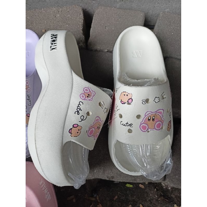 AB Walk รองเท้าแตะ ส้นสูง 2" นิ่ม เบา ไม่ลื่น ไม่เปียกน้ำ ผลิตในไทย สินค้าคละสี