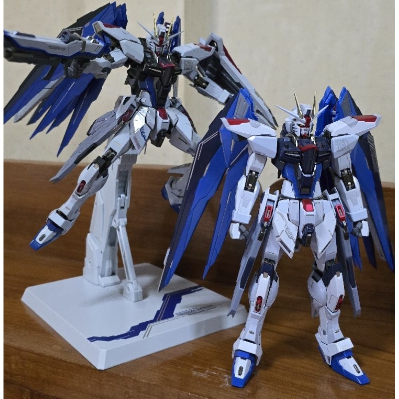 Metal Build Freedom Concept 2 Snow Sparkle