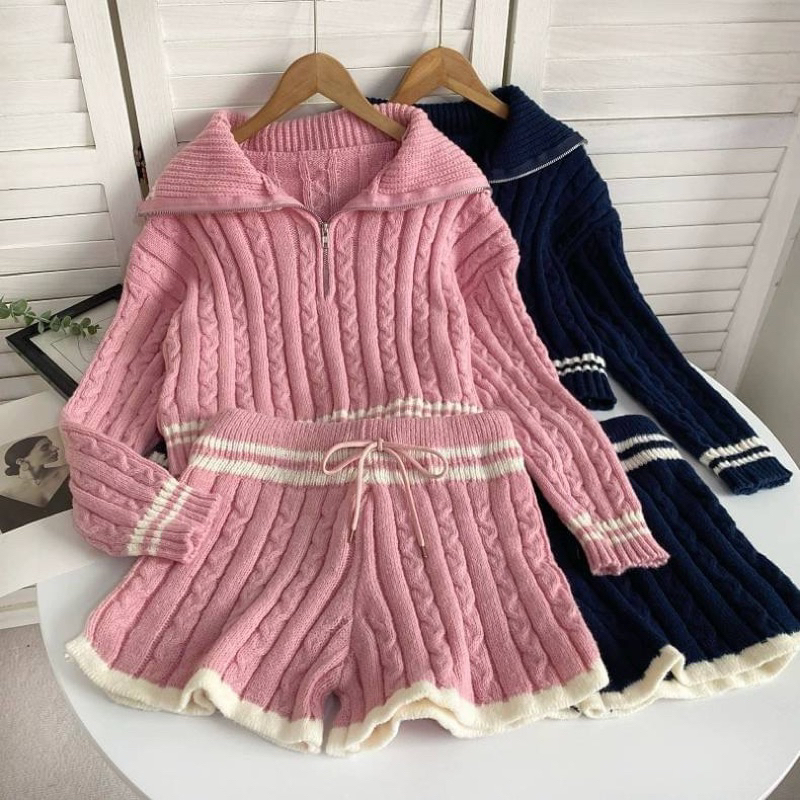 LILY ชุดเซ็ตผ้าไหมพรม[เสื้อ+กางเกง] ชุดเซ็ตน่ารักๆ ผ้าไหมพรมนุ่มนิ่มใส่สบาย งานนำเข้าสวยตรงปกจ้า